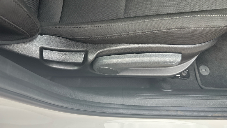 Hyundai i20 1.0T GDi Advance [Nav] 5dr Petrol Hatchback
